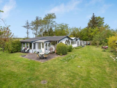  Holiday Home Lenard - 400m from the sea by Interhome in Hals