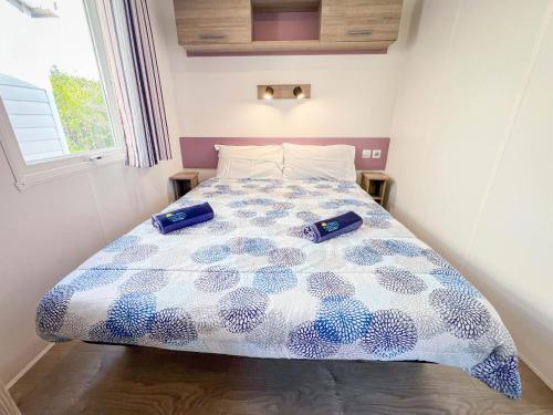 Happy Camp mobile homes in BalatonTourist Fured Camping & Bungalows in Balatonfured