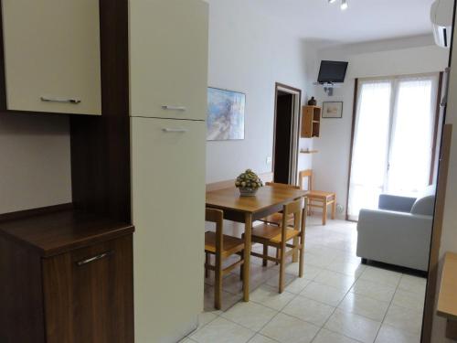 Comfortable stay near the promenade and shops