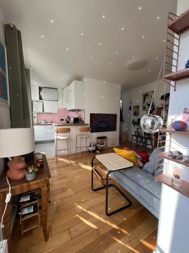 Charming 2 room appartement - Location saisonnière - Paris