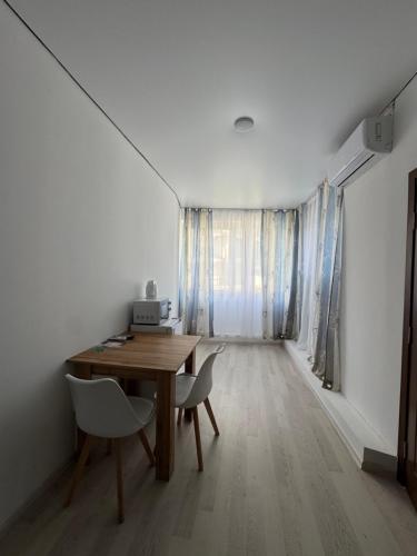 EquatorHotel in Кишинів