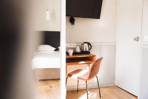 Hotel Eiffel Segur - image 13