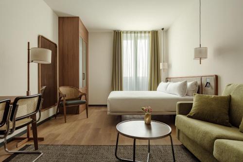 Batimont Suites & Apartments in 阿班多