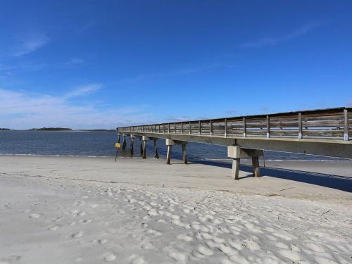 New Listing! Heated Pool Access Gorgeous Tybee Home with Elevator Walk to Beach & More! - image 9