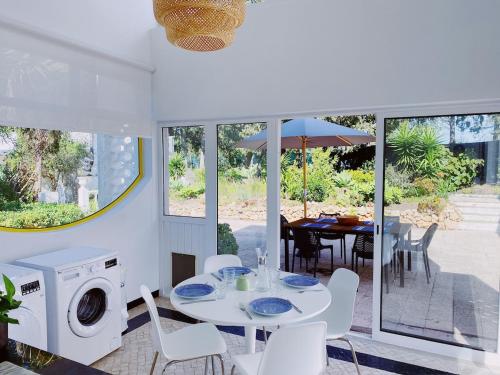 Casa Lisroyan - Pool & Garden Villa in Armacao in Alcantarilha