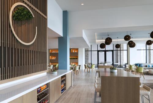 Restaurant, Element by Marriott Las Vegas Symphony Park in Fremont Street