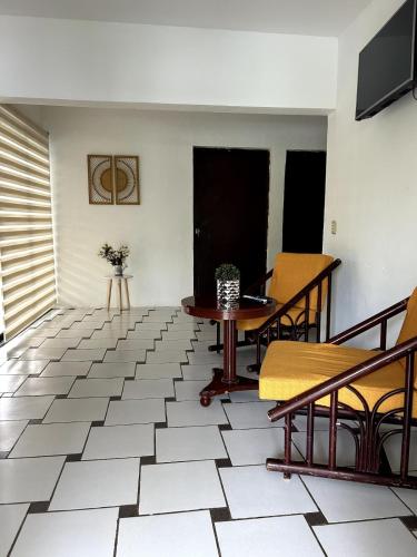 المرافق, BuenaMar Malibu Beach in Barra De Santiago