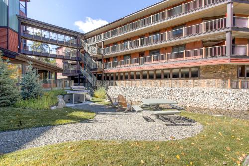 Sawmill Creek 214 by Ski Country Resorts in Four O'Clock