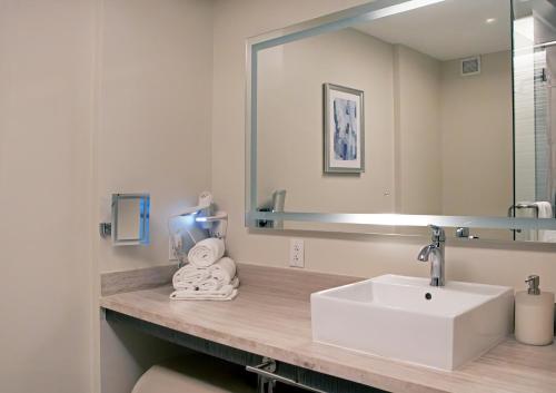 Scarlet Pearl Casino Resort - image 5