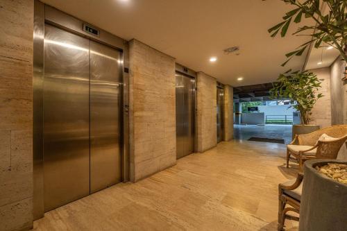 MQ1206 | Lujo vista y jacuzzi privado 2BD - image 3