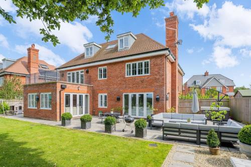 Luxury 5BR - 4BA - Modern Comfort Meets Style gîte à louer Lingfield