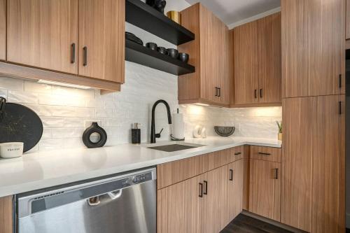 Cozy Stay ATL -2BD 2BTH FreeParking And Amenities in Blandtown