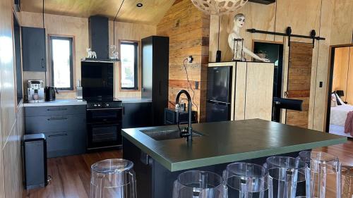 บริการและสิ่งอำนวยความสะดวก, Slice of Paradise in ฮอโมอานา