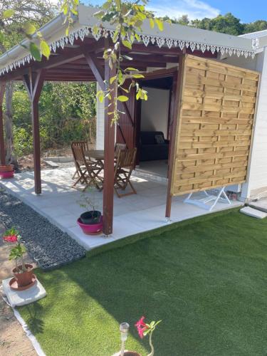 Garden, Les gites Lanmou 1 in La Desirade