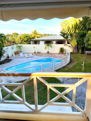 Maison familiale avec piscine in Μπαϊ-Μαχαουλτ