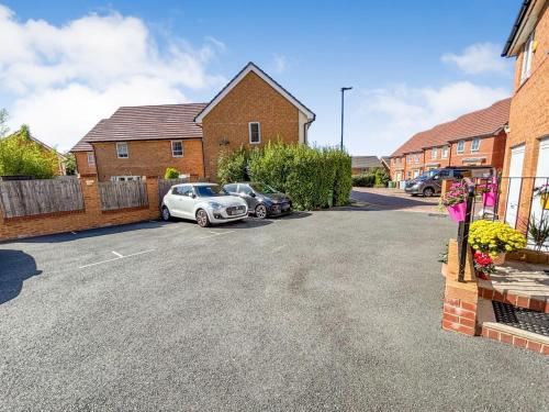 Marina & Seagulls in Whippingham and Osborne