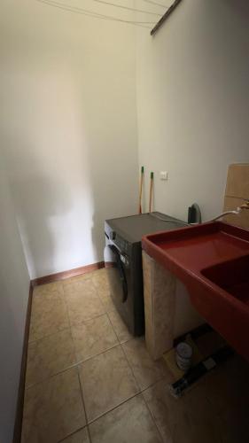Central and comfortable mini apartment in San Sebastian - image 2