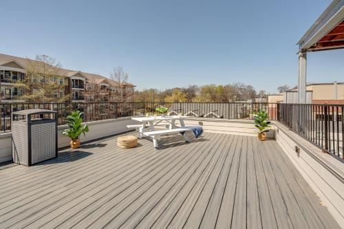 Nashville - 805B Bradford Ave #302 in Nashville, USA
