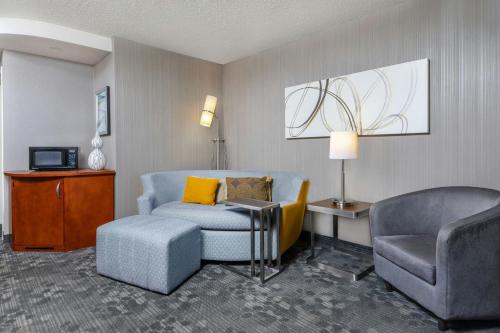 Courtyard By Marriott Sioux Falls - image 6