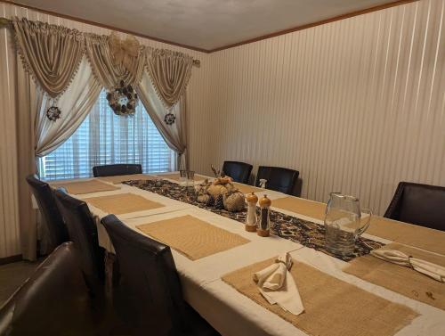 Hangout Haven - Soak, Play, Relax in Silsbee (TX)