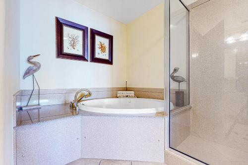 Belmont Towers I - image 12