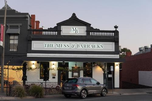 Étterem, The Mess and Barracks in Ararat