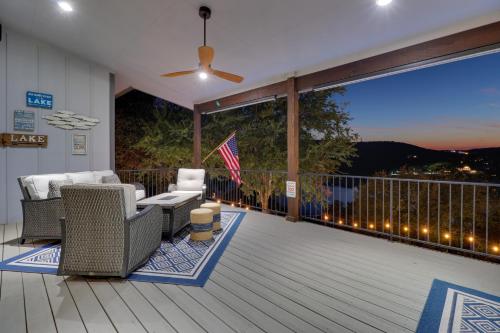Lake Travis House w/ Private Dock, Pool & Hot Tub! in Jonestown