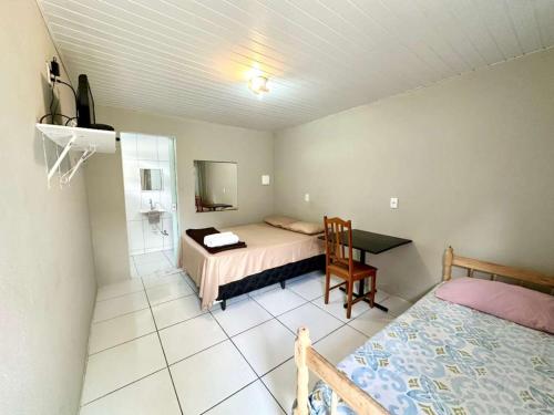 1 double bed, 1 twin bed