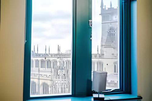 Facilities, 1 BR Flat By Eason Stays Short Lets & Serviced Accommodation Wigan With Free parking! in Wigan Central