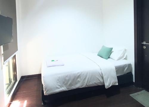 The Breakout Room BSD - Guest House near ICE BSD in Pagedangan