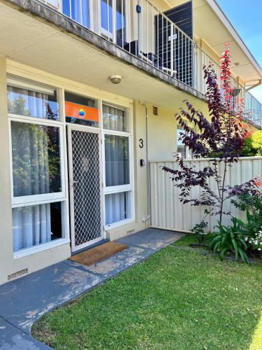 Sunshine Three in Salisbury