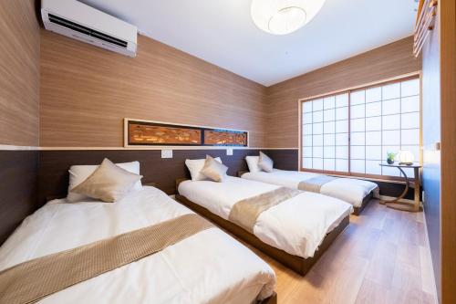 TAku 陶器のお風呂 旅の疲れを癒す新しいお部屋 USJまで10分 ベッド16台 6つの寝室