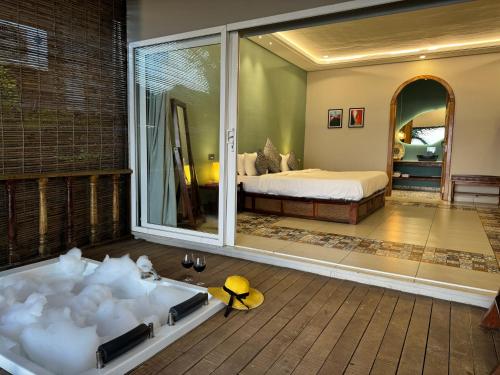 Hot tub, Agonda Villas in Agonda