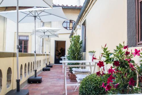 Kilátás, The Artists' Palace Florence near Akadémiai Képtár