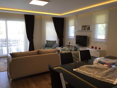 Crescent Twins -White Villa in Dalyan