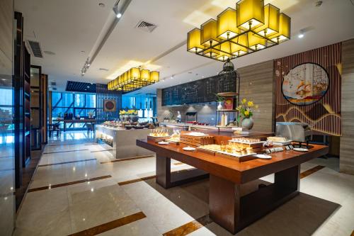 Food and beverages, SSAW Boutique Hotel Ningbo CBD in Yinzhou Wanda Square