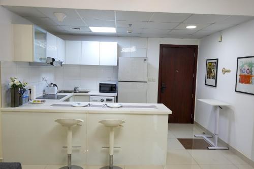 Stylish Marina Stay Near Bla Bla club & JBR Walk, Dubai (Foto 4)