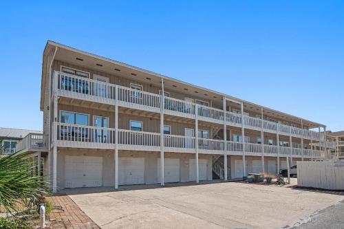 Exterior view, Sea La Vie in Other