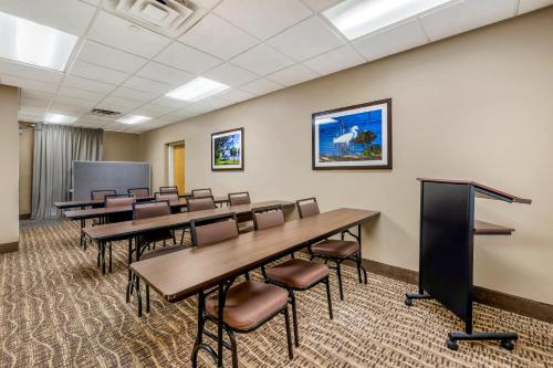 Comfort Inn & Suites Wildwood – The Villages - image 7