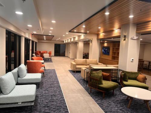 Comfort Inn Downtown Charleston - image 6