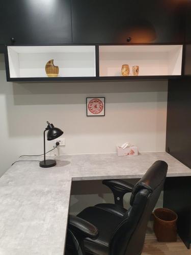 Studio Apartment near CBD, RMIT & Uni of Melbourne in Carlton