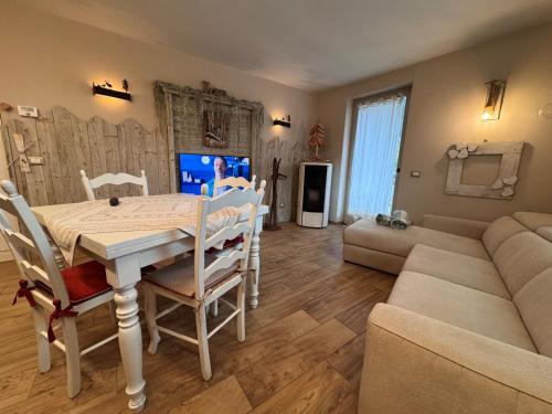 002 Trilocale Grisun, Carisolo
