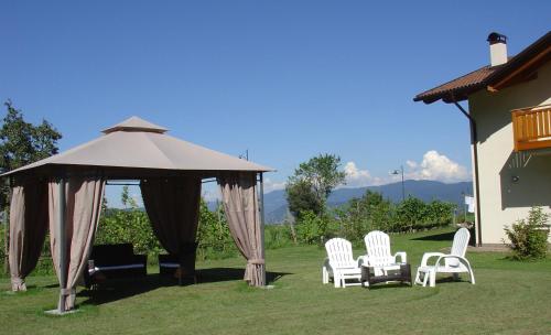 zahrada, Agriturismo Girasole in Fai Della Paganella