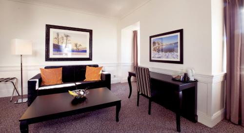 Clarion Collection Hotel Atlantic - image 4