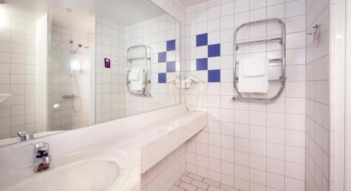 Clarion Collection Hotel Atlantic - image 10