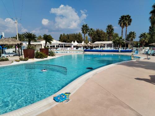 Le SPLENDIDE in Cais