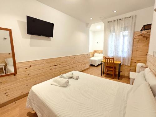 Hostal Aliste - main image