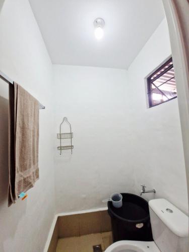 Bathroom, Cozy Studio with Queen Bed in Malaybalay City in Malaybalay