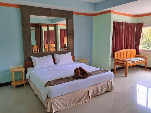 Baan Thara Guesthouse Room Type - Deluxe King Room