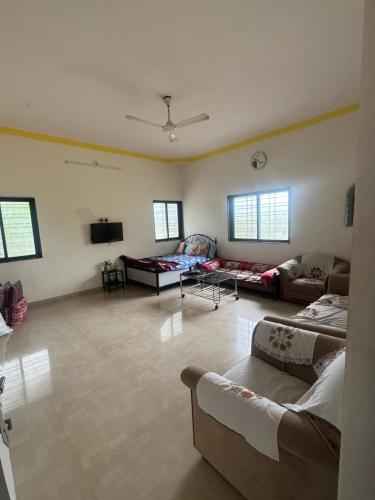 Fasiliteter, 2BHK Nature Stay in Wadhiware